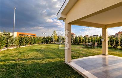 NESİBE AYDIN YANI GÖLPARK VİLLALARINDA BÜYÜK BAHÇELİ VİLLA
