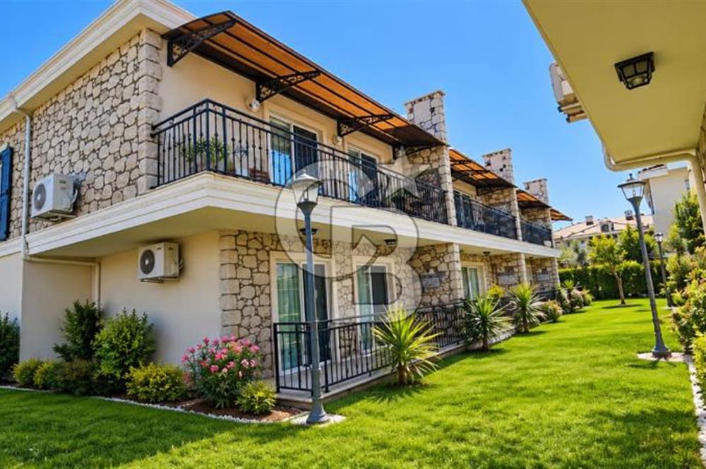 Ayvalık Altınova da Havuzlu Sitede  2+1 Satılık  Daire 