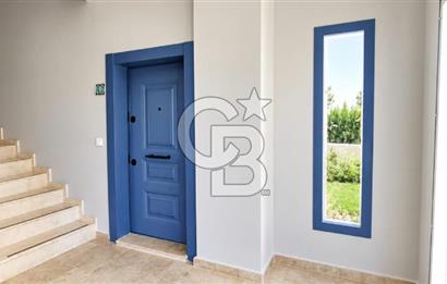 Ayvalık Altınova da Havuzlu Sitede  2+1 Satılık  Daire 