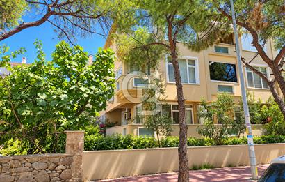 Ayvalık  150 Evler de 3+1 Satılık  Daire 