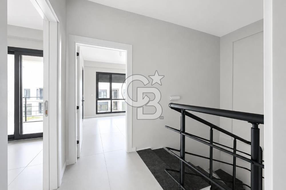 Ayvalık Altınova 2+1 Havuzlu Satılık Villa 