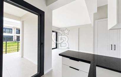 Ayvalık Altınova 2+1 Havuzlu Satılık Villa 