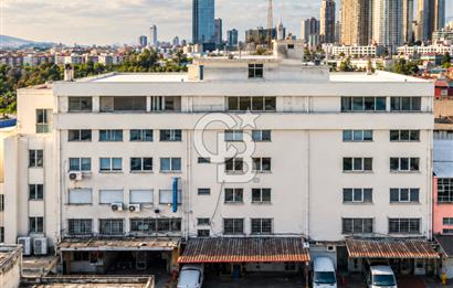 İzmir Mersinli 1. Sanayi’de Satılık 6 Katlı Komple Ticari Bina