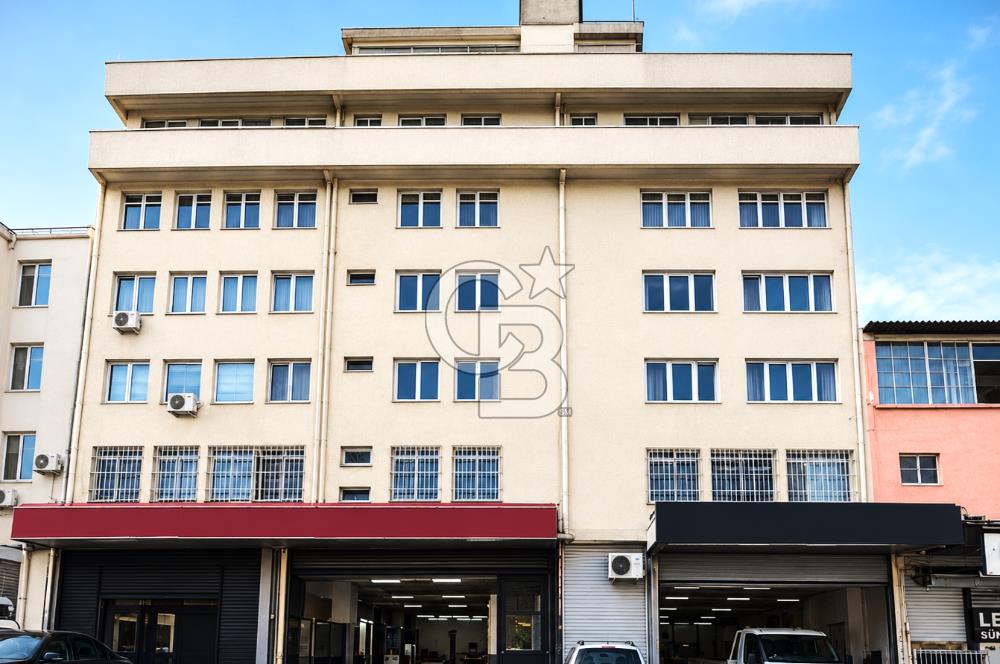 İzmir Mersinli 1. Sanayi’de Satılık 6 Katlı Komple Ticari Bina