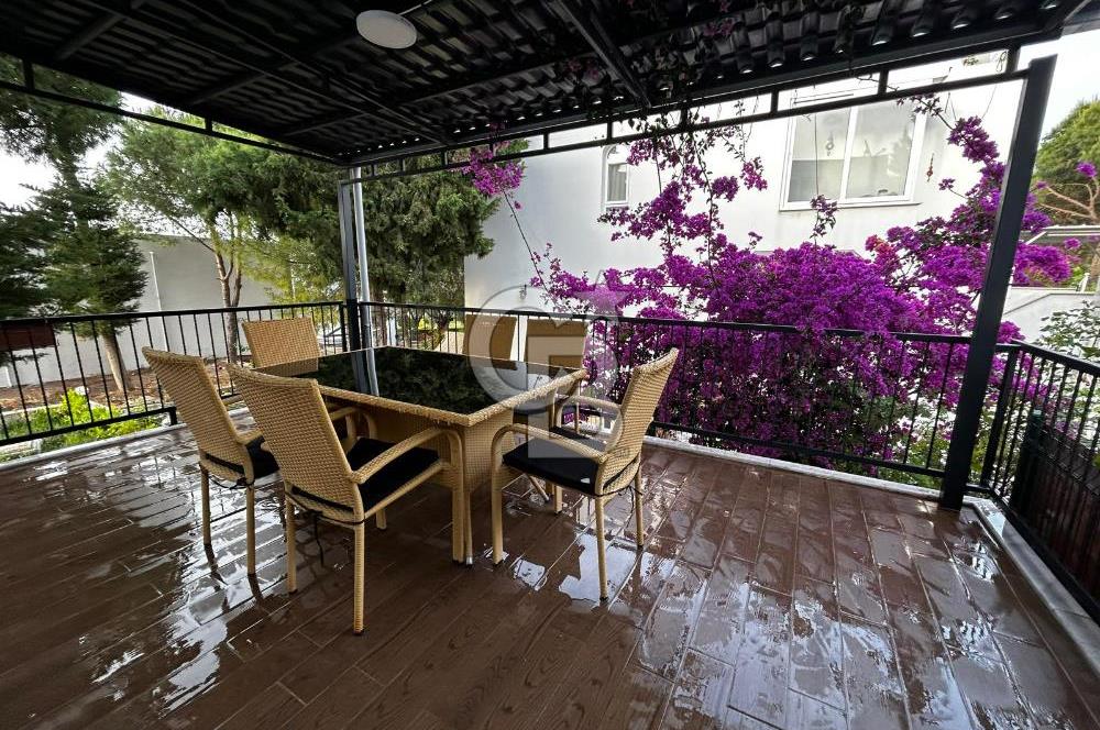 FOÇA FOTAŞ TATİL KÖYÜNDE KİRALIK 2+1 MÜSTAKİL BAHÇELİ DAİRE