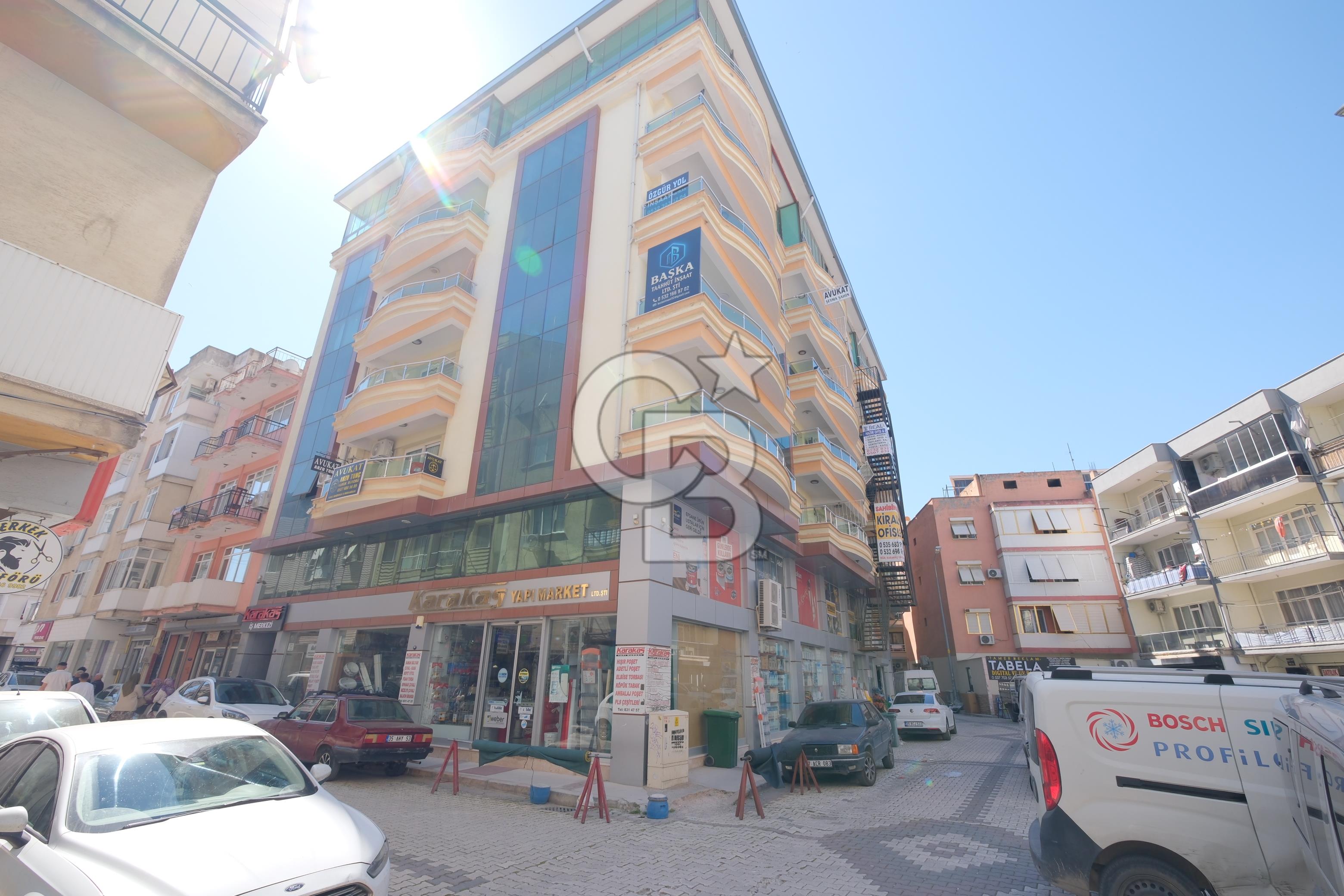 MENEMEN MERKEZ KONUMDA KİRALIK OFİS, BÜRO