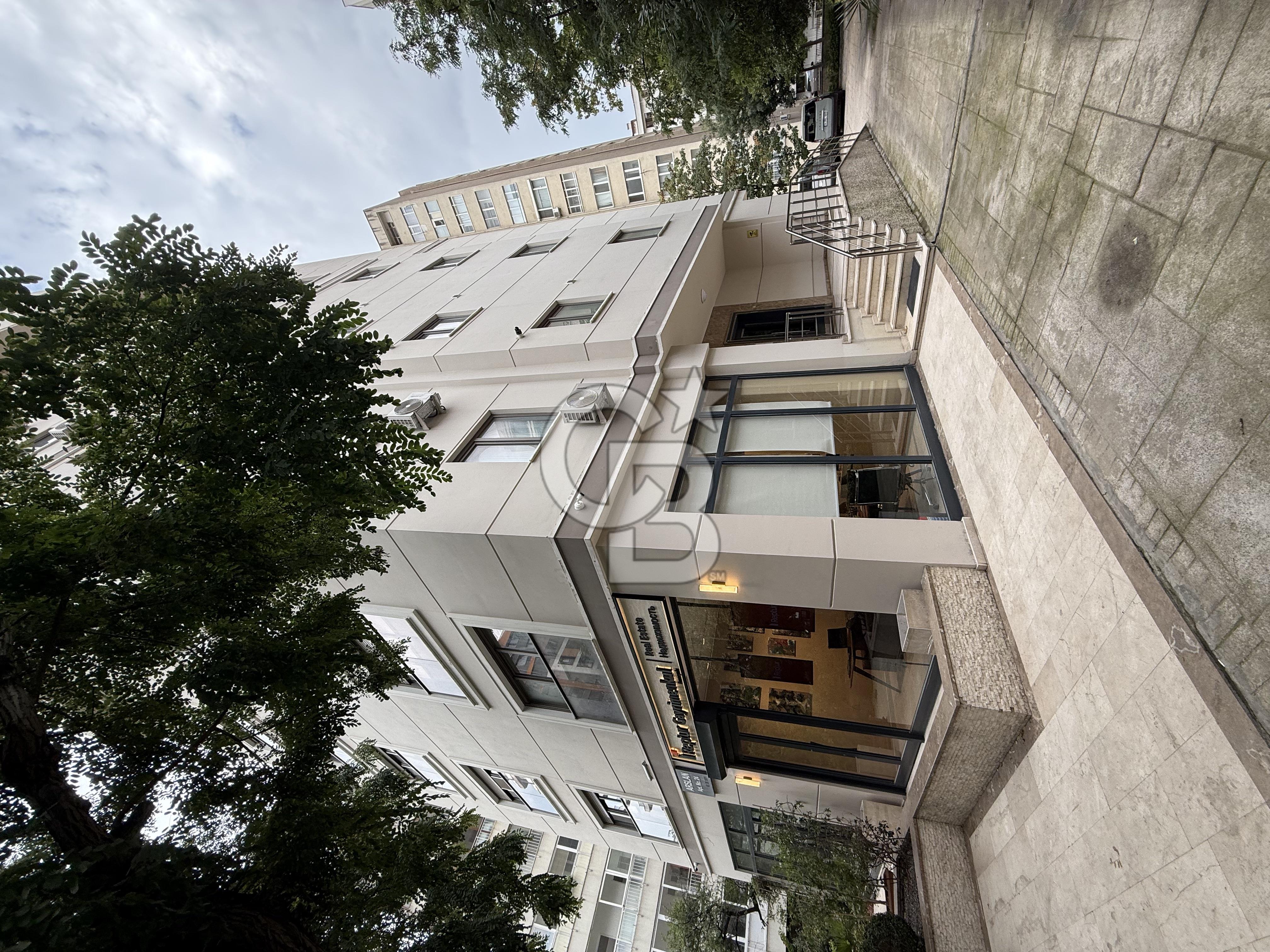 KADIKÖY FENERYOLU 'NDA 5 YILLIK BİNA NET 80 m2 2+1 KİRALIK DAİRE