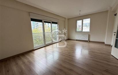 KADIKÖY FENERYOLU 'NDA 5 YILLIK BİNA NET 80 m2 2+1 KİRALIK DAİRE