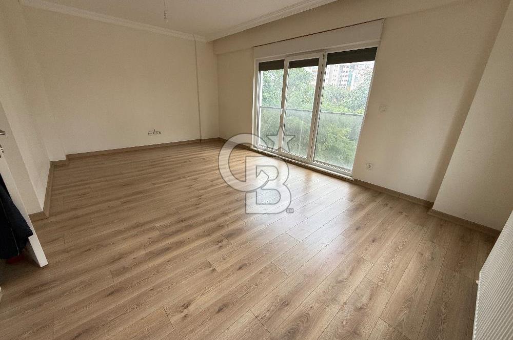 KADIKÖY FENERYOLU 'NDA 5 YILLIK BİNA NET 80 m2 2+1 KİRALIK DAİRE
