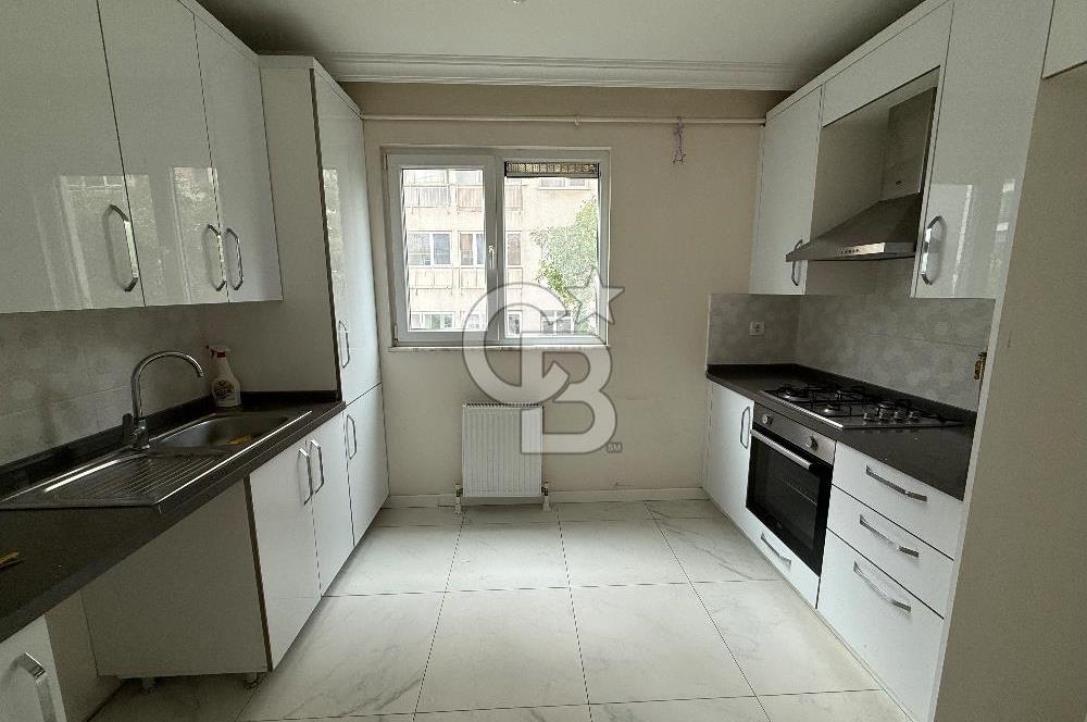 KADIKÖY FENERYOLU 'NDA 5 YILLIK BİNA NET 80 m2 2+1 KİRALIK DAİRE