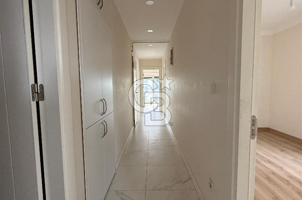 KADIKÖY FENERYOLU 'NDA 5 YILLIK BİNA NET 80 m2 2+1 KİRALIK DAİRE