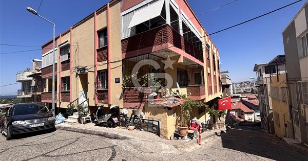 BALÇOVA KORUTÜRK'TE MERKEZİ KONUMDA BOŞ 3+1 SATILIK DAİRE - 374599