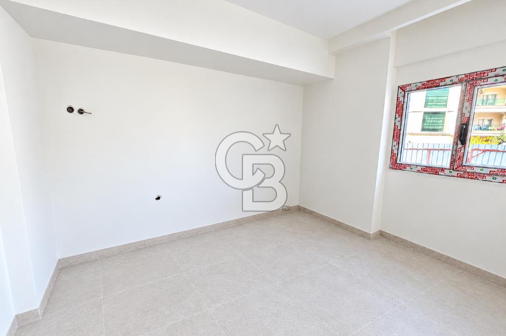 KARŞIYAKA MAVİŞEHİR YALI MAHALLESİNDE BAHÇELİ 1+1  SATILIK DAİRE