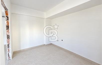 KARŞIYAKA MAVİŞEHİR YALI MAHALLESİNDE BAHÇELİ 1+1  SATILIK DAİRE
