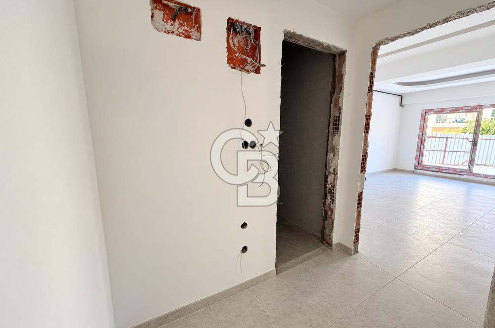 KARŞIYAKA MAVİŞEHİR YALI MAHALLESİNDE BAHÇELİ 1+1  SATILIK DAİRE