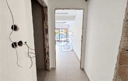KARŞIYAKA MAVİŞEHİR YALI MAHALLESİNDE BAHÇELİ 1+1  SATILIK DAİRE