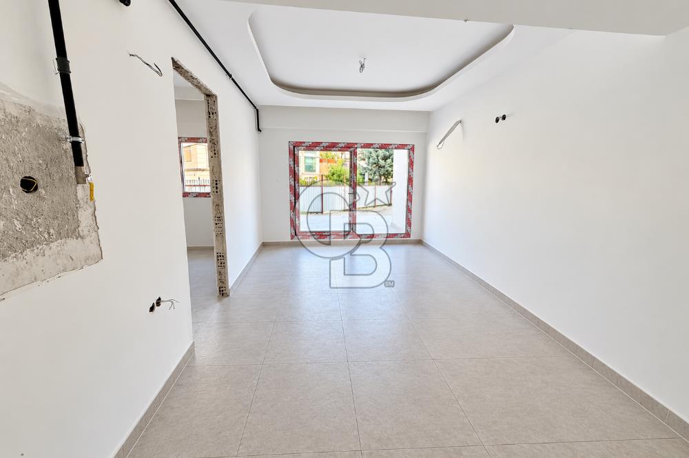 KARŞIYAKA MAVİŞEHİR YALI MAHALLESİNDE BAHÇELİ 1+1  SATILIK DAİRE