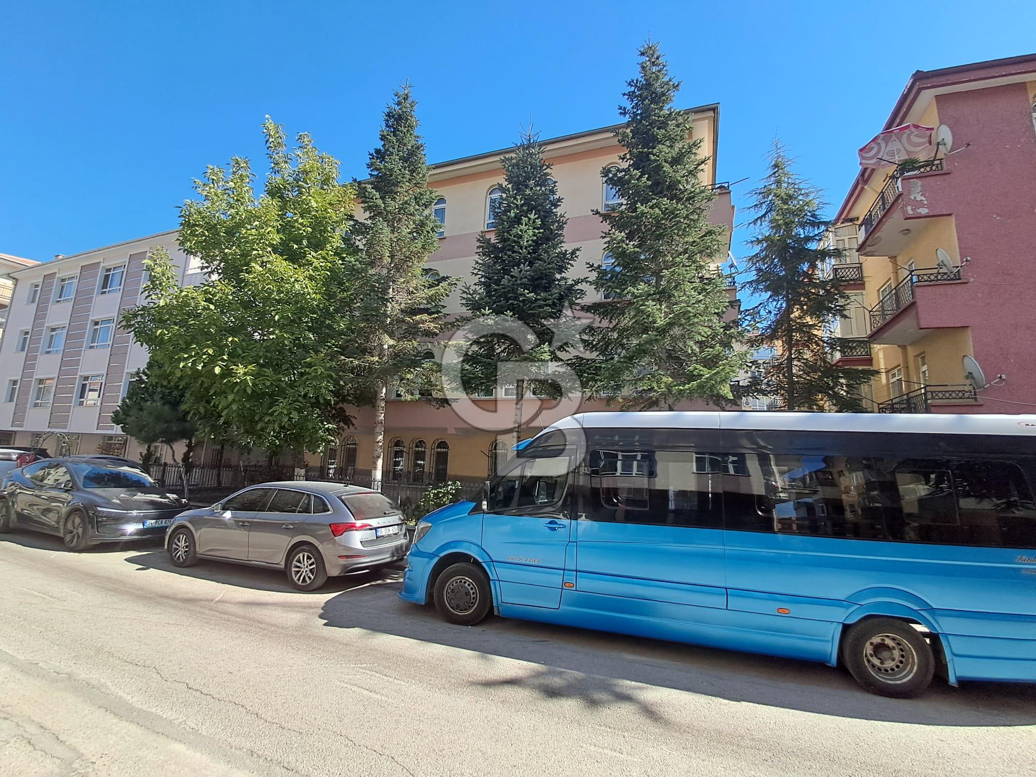 ETLİK ŞEHİR HASTANESİNE YÜRÜME MESAFESİNDE EŞYALI 3+1