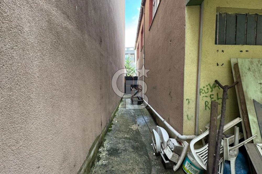 Sancaktepe Sarıgazi'de Geniş Bahçeli Kiralık Dükkan