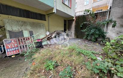 Sancaktepe Sarıgazi'de Geniş Bahçeli Kiralık Dükkan