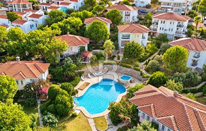 DATÇA ZEYTİNDALI ÇAM EVLERİ 2. KISIMDA SATILIK 2+1 DAİRE