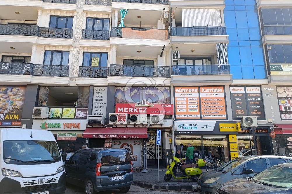 GÖMEÇ MERKEZDE BAHÇELİ DUBLEKS – KONUT VE TİCARİ KULLANIMA UYGUN