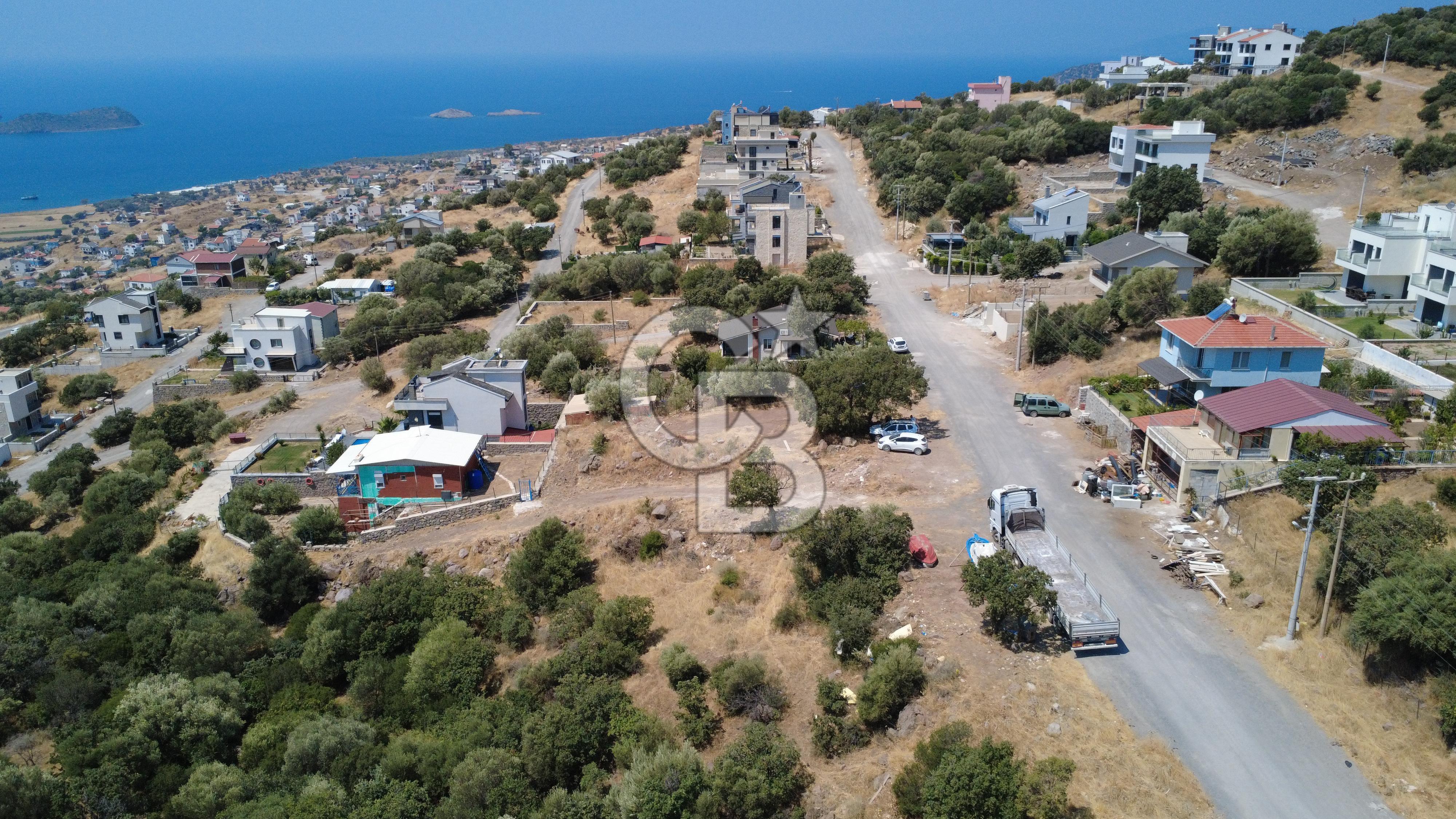 ÇANDARLI BİMEYKODA DENİZ VE ADALAR MANZARALI 429 m² İMARLI ARSA