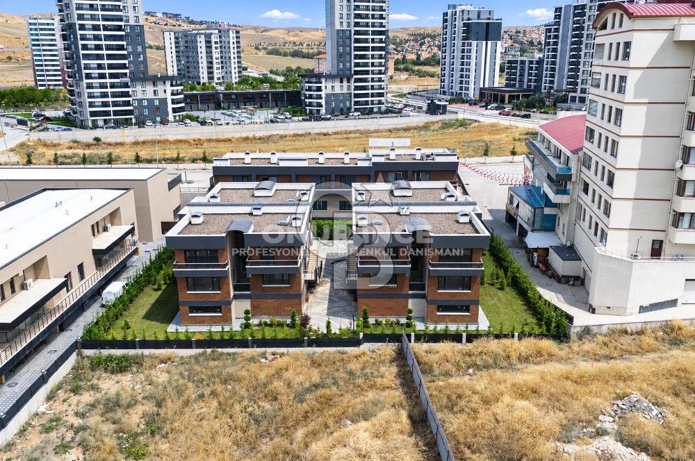ALACAATLI BERCESTE VİLLALARINDA 5+1 SATILIK VİLLA