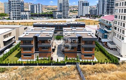 ALACAATLI BERCESTE VİLLALARINDA 5+1 SATILIK VİLLA