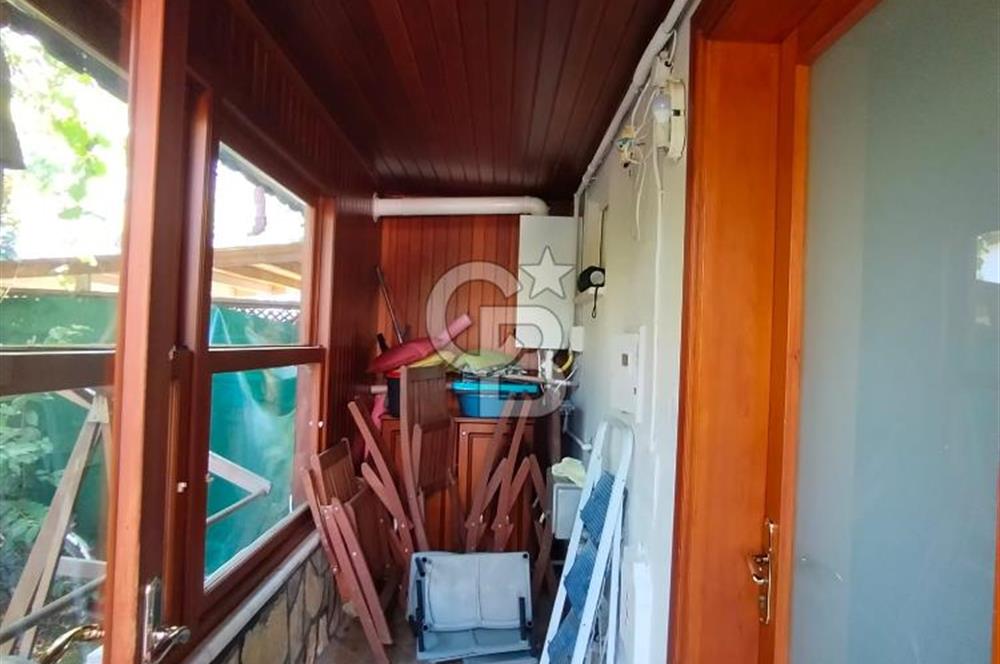 şile çayırbaşında site içerisinde havuzlu villa