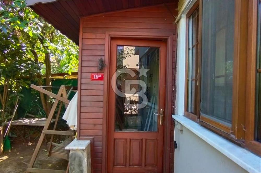 şile çayırbaşında site içerisinde havuzlu villa