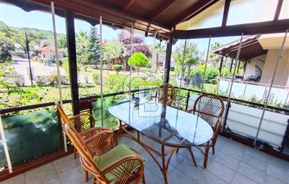 şile çayırbaşında site içerisinde havuzlu villa