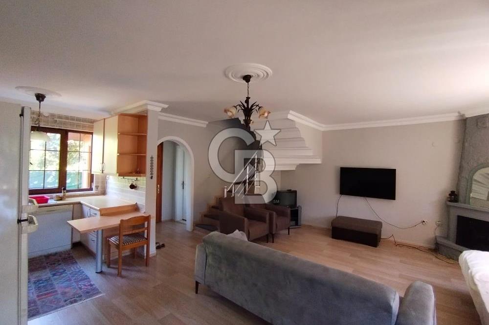 şile çayırbaşında site içerisinde havuzlu villa
