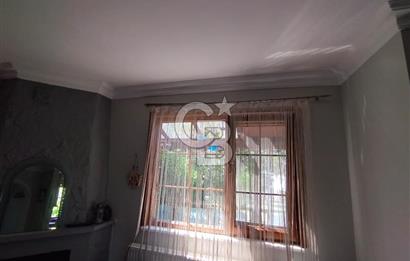 şile çayırbaşında site içerisinde havuzlu villa