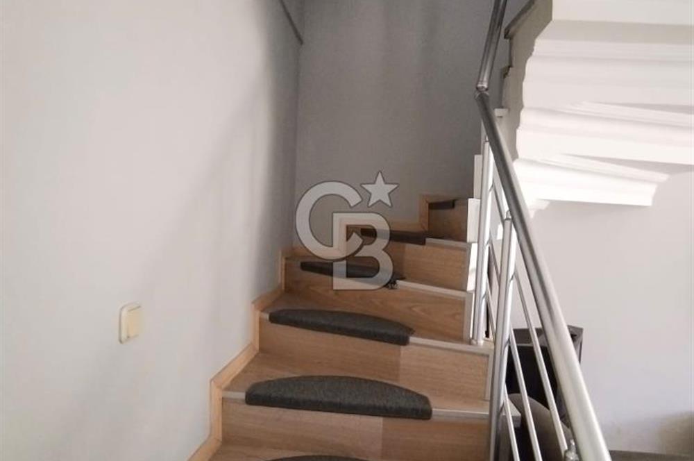 şile çayırbaşında site içerisinde havuzlu villa