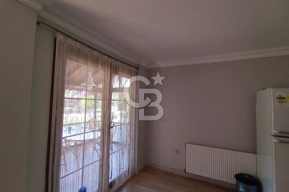 şile çayırbaşında site içerisinde havuzlu villa