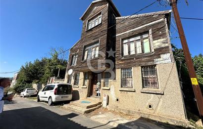 Beykoz da deniz manzaralı bahçeli 2.derece tarihi köşk