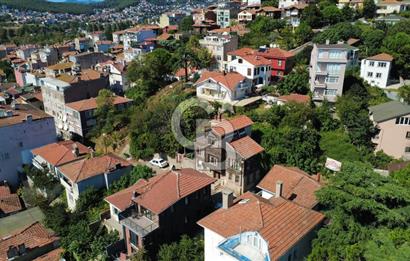 Beykoz da deniz manzaralı bahçeli 2.derece tarihi köşk