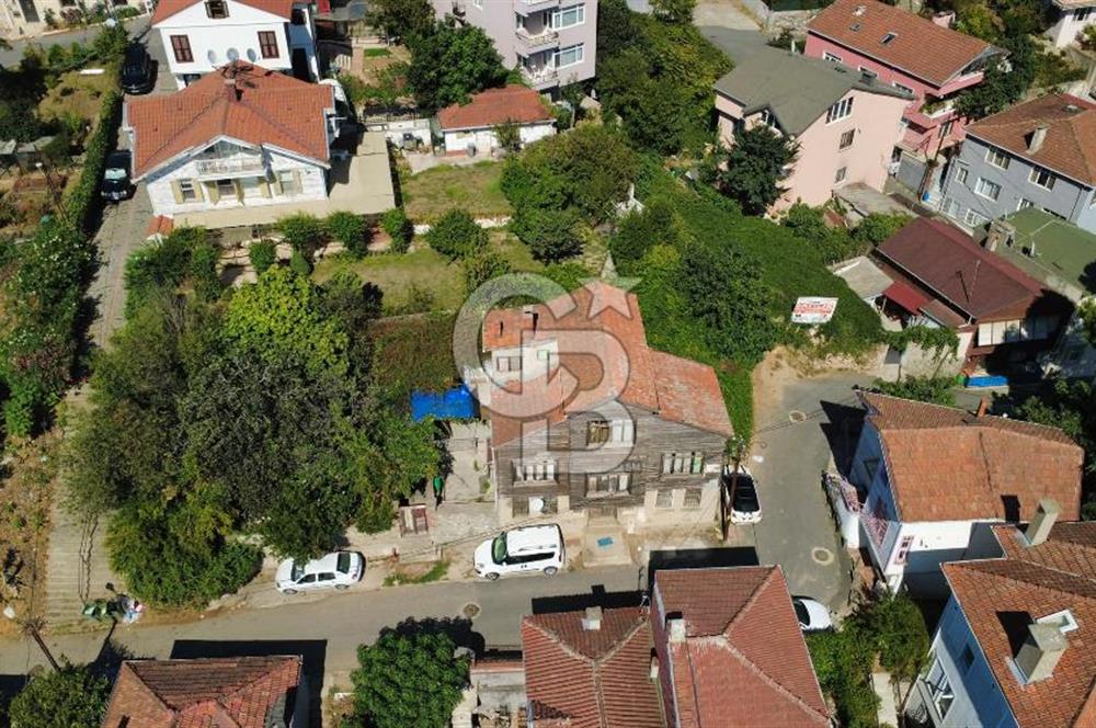 Beykoz da deniz manzaralı bahçeli 2.derece tarihi köşk