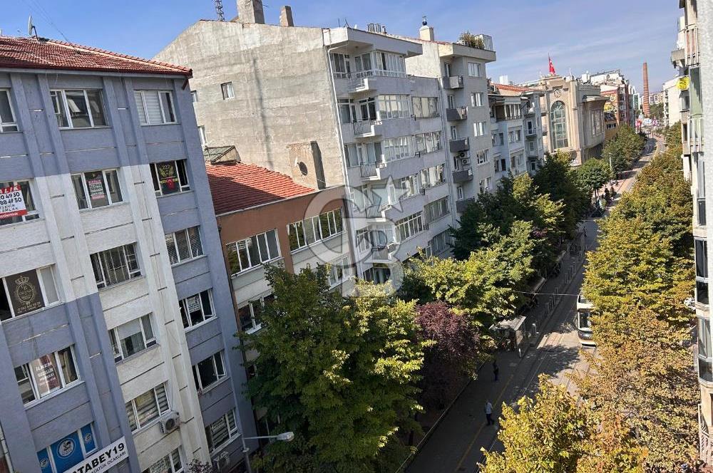 CB CITY'DEN DOKTORLAR CAD BAŞKURT İŞ MERKEZİNDE SATILIK OFİS