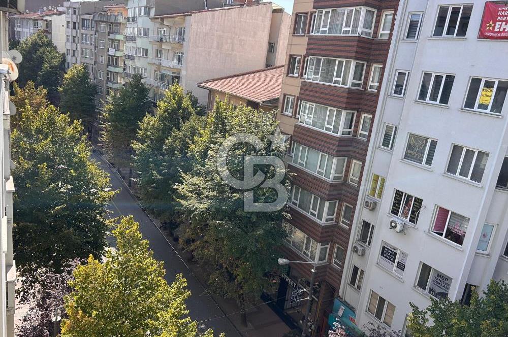 CB CITY'DEN DOKTORLAR CAD BAŞKURT İŞ MERKEZİNDE SATILIK OFİS
