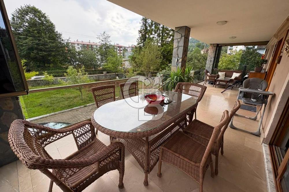 ARHAVİ'DE DOĞAYLA İÇ İÇE PRESTİJLİ MÜSTAKİL VİLLA