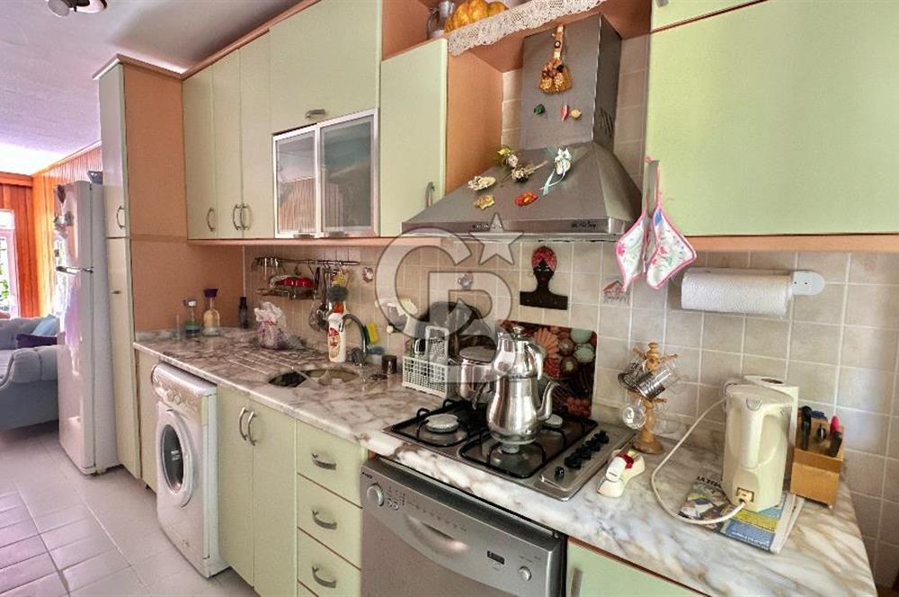 Yalova Armutluda Deniz Manzaralı 4+1 Tripleks Villa | Site İçi
