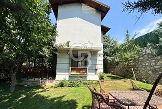 COLDWELL BANKER'dn BAHÇESARAY ŞİRİNEVLER de SATILIK FIRSAT VİLLA - 6 - 374747