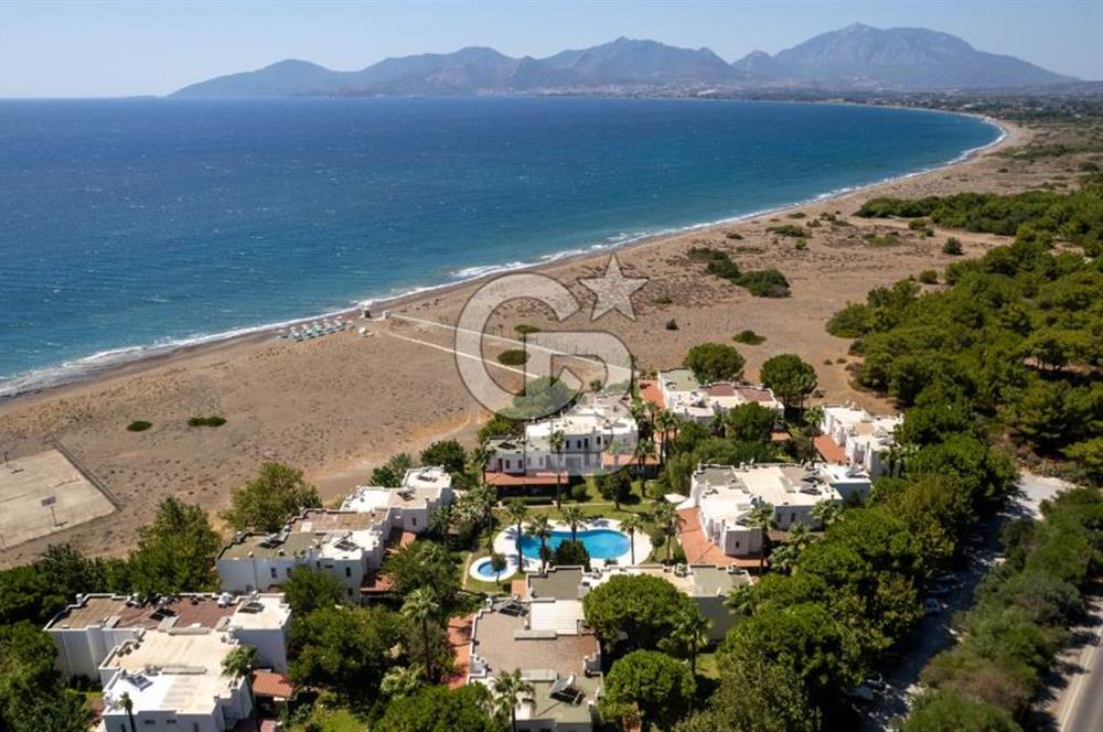 Datça'da Denize Sıfır Havuzlu Sitede Satılık 2+1 Villa