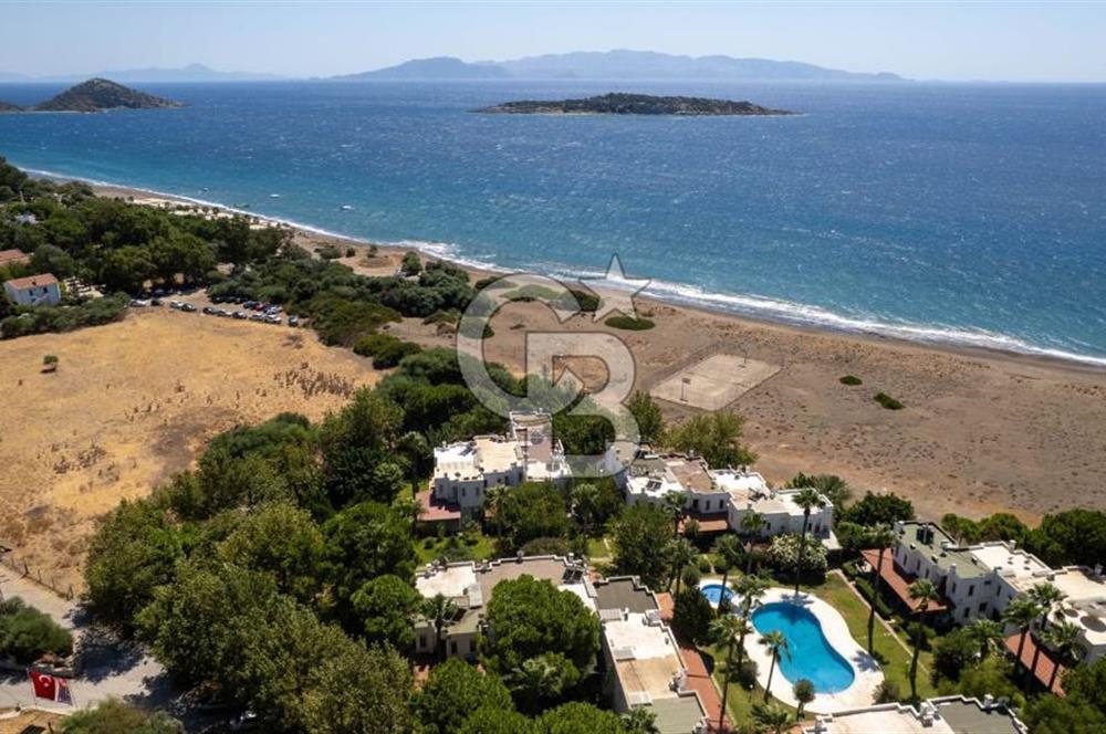Datça'da Denize Sıfır Havuzlu Sitede Satılık 2+1 Villa