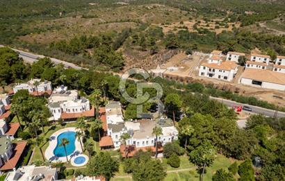 Datça'da Denize Sıfır Havuzlu Sitede Satılık 2+1 Villa