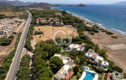 Datça'da Denize Sıfır Havuzlu Sitede Satılık 2+1 Villa