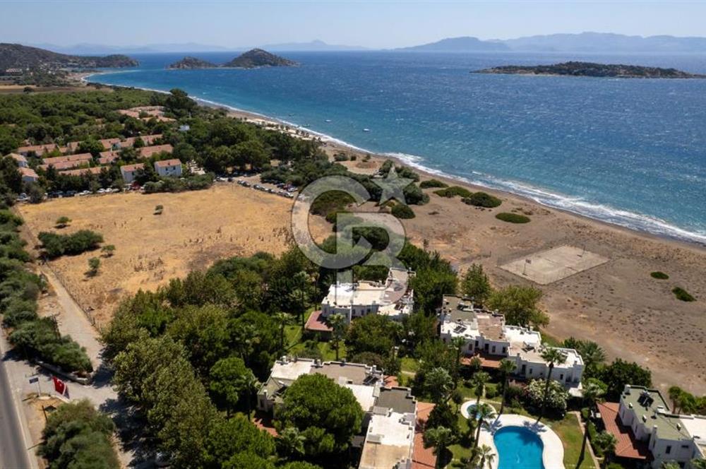 Datça'da Denize Sıfır Havuzlu Sitede Satılık 2+1 Villa