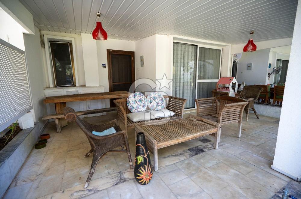 Datça'da Denize Sıfır Havuzlu Sitede Satılık 2+1 Villa